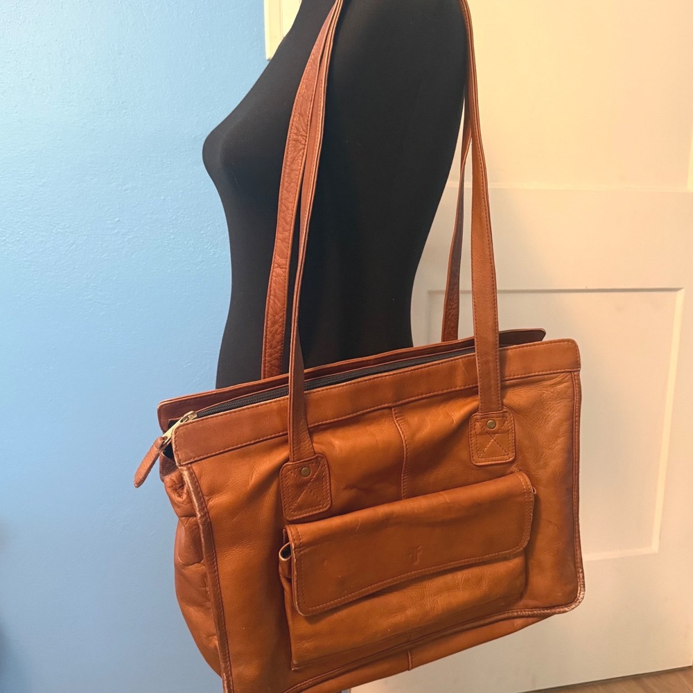 VTG Frye Brown Distressed Cognac Leather Shoulder Tote Boho Travel Bag Zipper